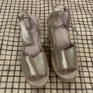 Caslon Gold Espadrille Wedges. Sz 8.5